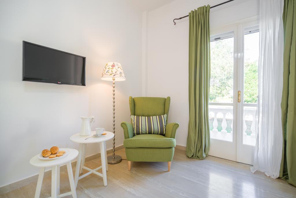 Karia Holiday Home 레프킴미 외부 사진