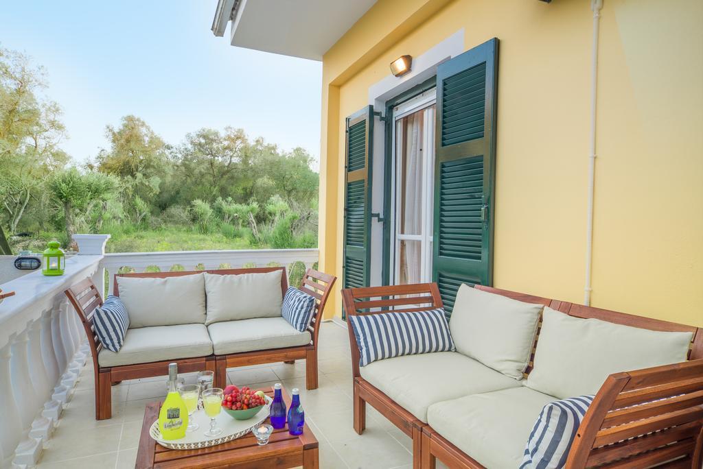 Karia Holiday Home 레프킴미 외부 사진